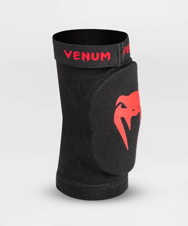 Venum Kontact Alkūnių Apsaugos -Black/Red
