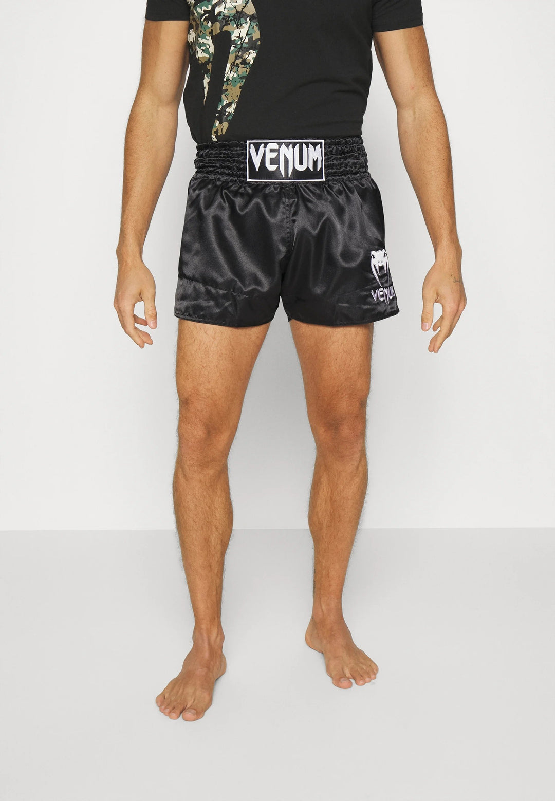 Venum Muay Thai Classic šortai - juoda/balta