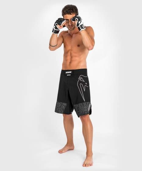 Venum light 4.0 mma šortai - juoda/balta