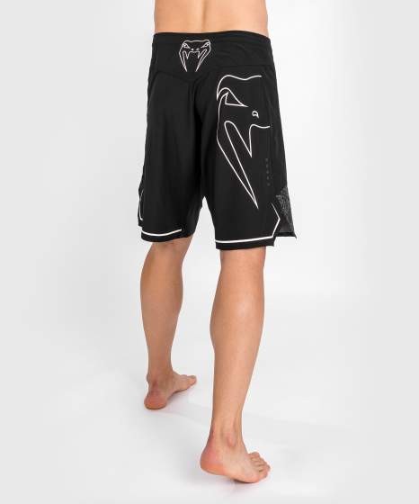 Venum light 4.0 mma šortai - juoda/balta