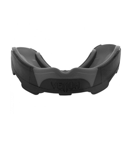 Dantų apsauga "Venum Predator" - Black/Black