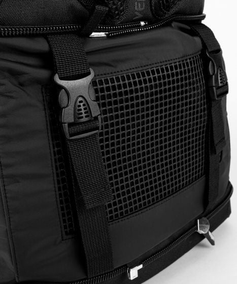 VENUM CHALLENGER XTREM EVO BACKPACK - BLACK/WHITE