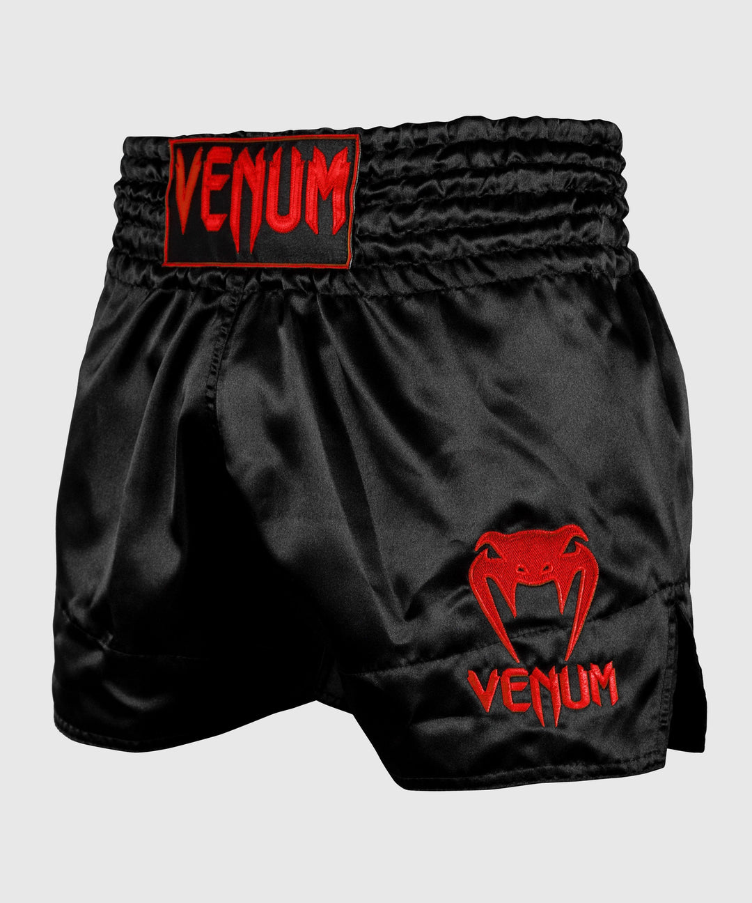 Venum Muay Thai Classic šortai - juoda/raudona