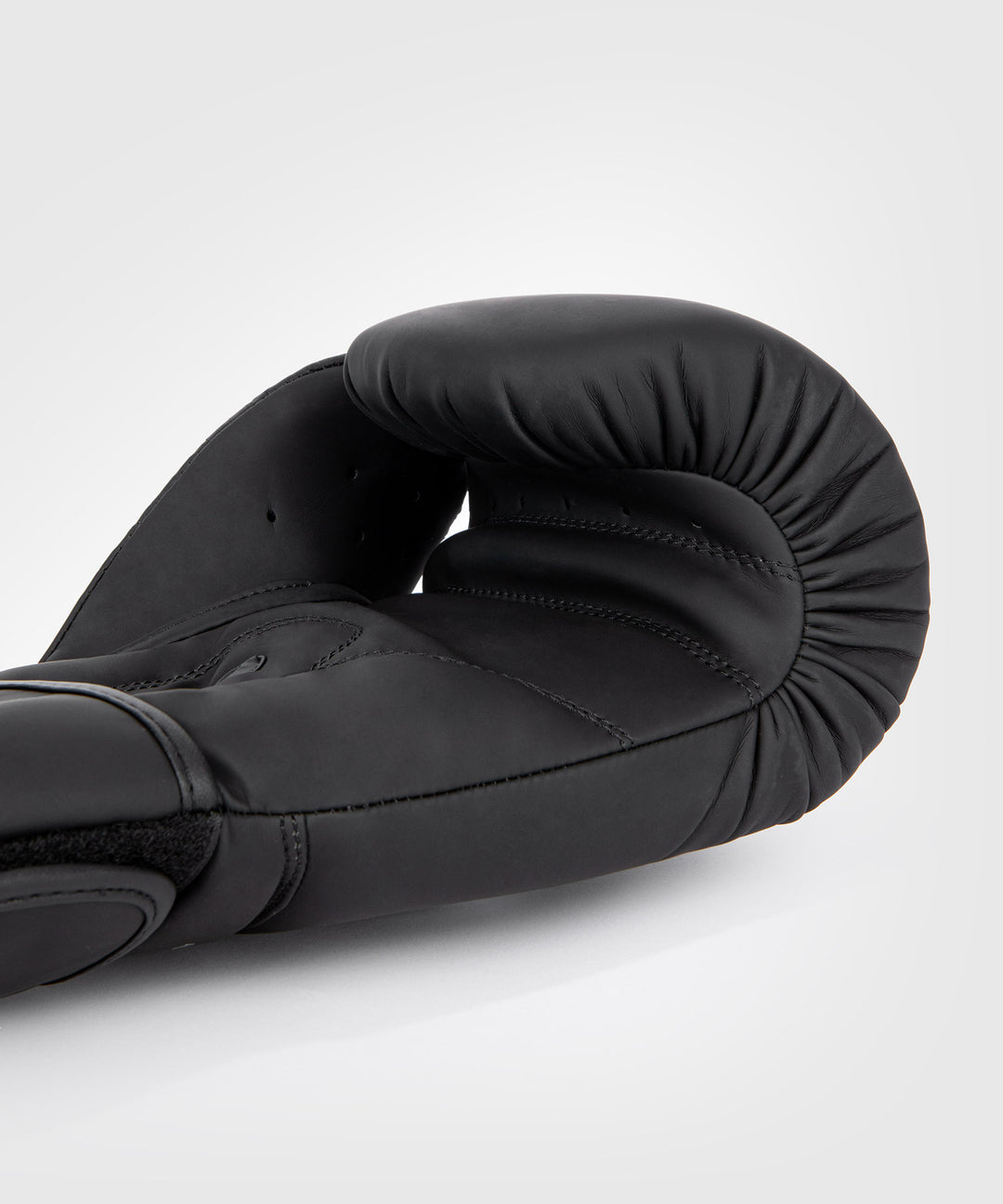 Venum Contender 1.5 bokso pirštinės Black/White