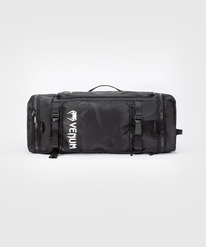 Venum Shockwave Convertible sportinis krepšys (48L) - Black