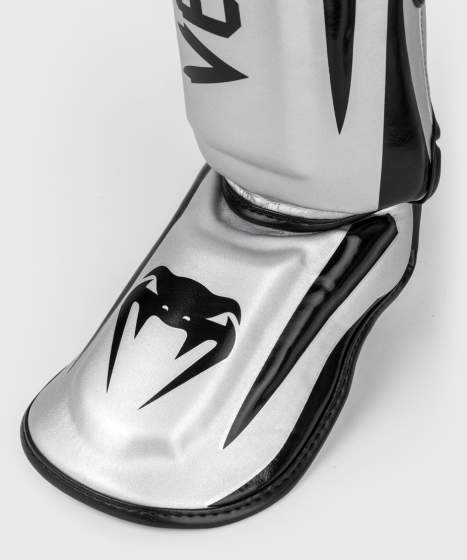 Venum Elite kojų apsaugos Silver/Black